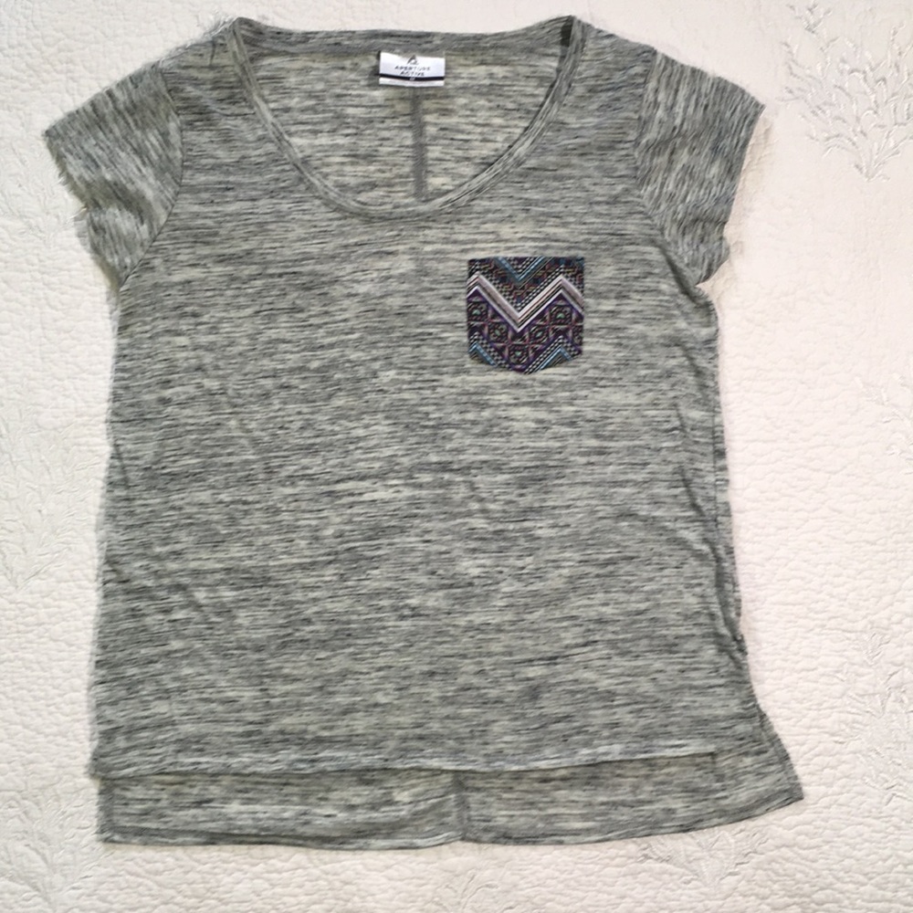 Aperture Active shirt Open back/shoulders